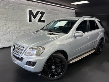 2010 (59) - 3.0 ML300 CDI V6 BlueEfficiency Sport SUV 5dr Diesel Tiptronic 4WD Euro 4 (
