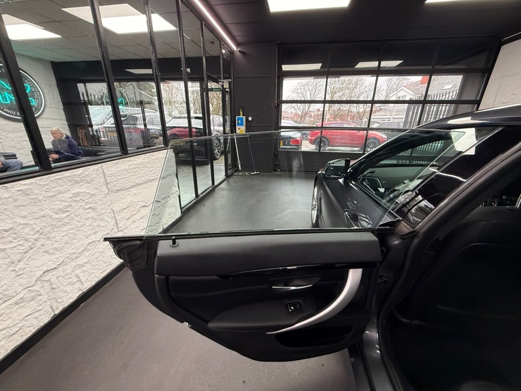 Used BMW 4 Series 2017 for sale - 77608673: Photo 27