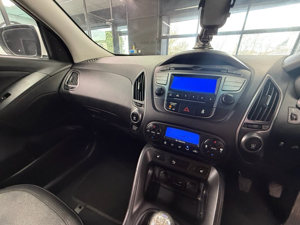Used Hyundai Ix35 2015 for sale - 76867385: Photo 23