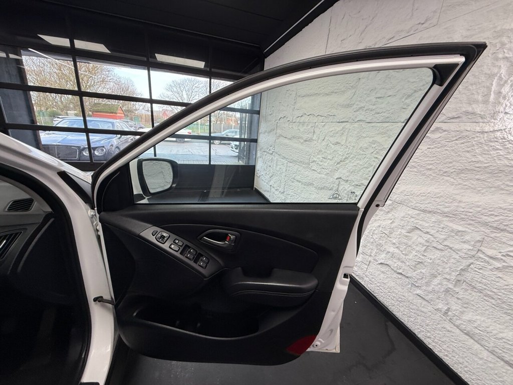 Used Hyundai Ix35 2015 for sale - 76867385: Photo 27