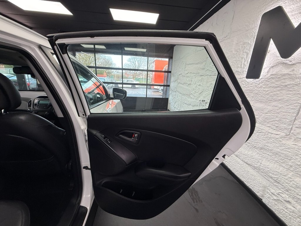 Used Hyundai Ix35 2015 for sale - 76867385: Photo 29