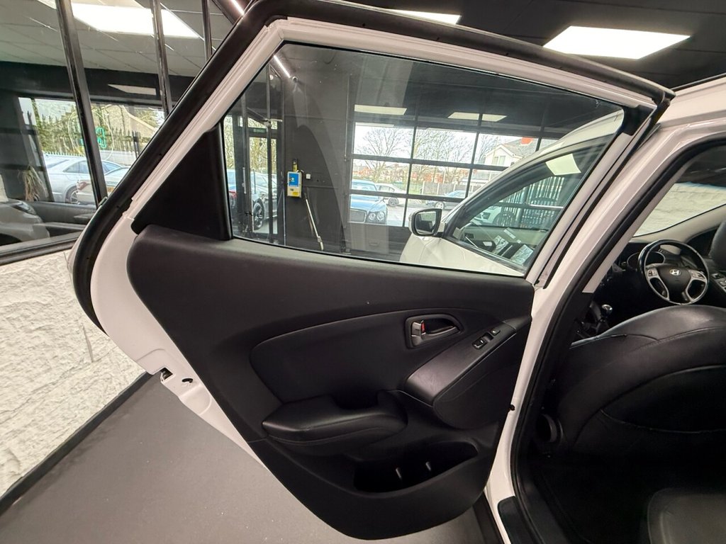 Used Hyundai Ix35 2015 for sale - 76867385: Photo 32