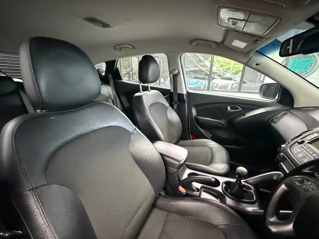 Used Hyundai Ix35 2015 for sale - 76867385: Photo 9