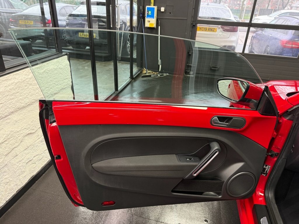 Used Volkswagen Beetle 2012 for sale - 77521209: Photo 27