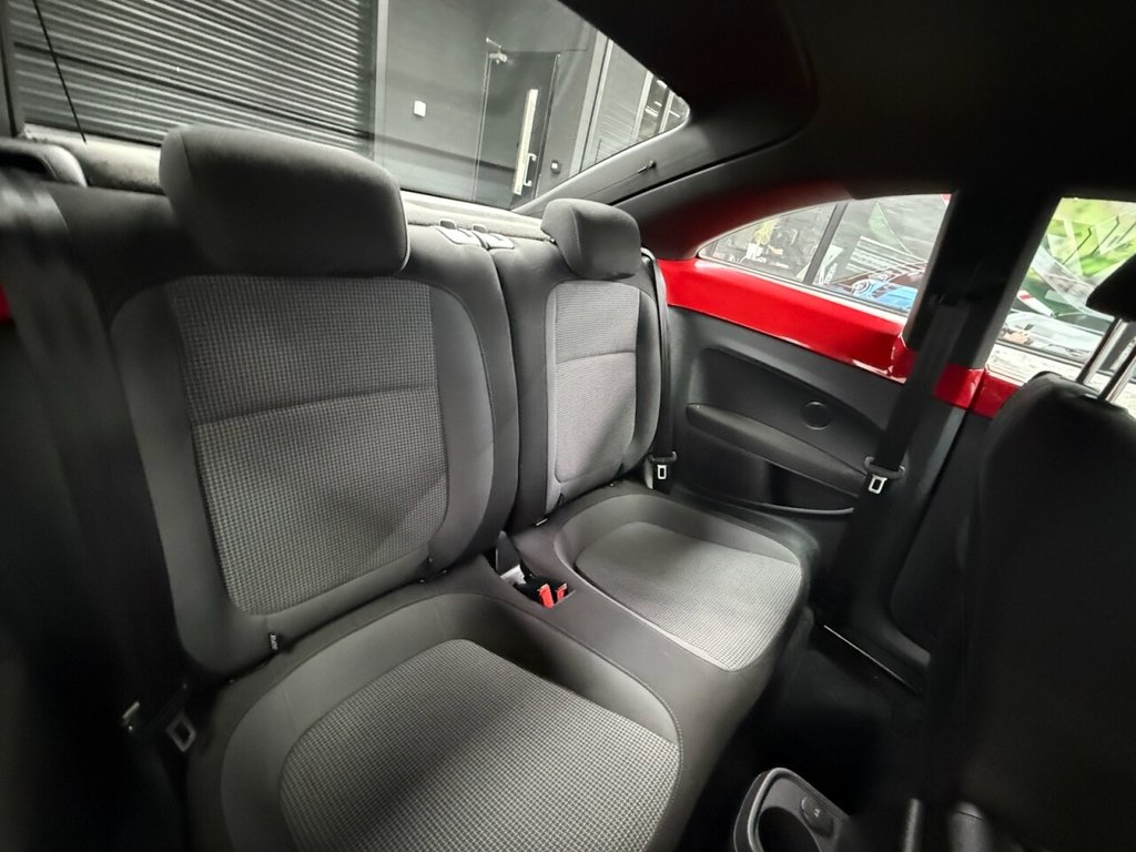 Used Volkswagen Beetle 2012 for sale - 77521209: Photo 9