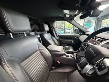 Used Land Rover Discovery 2023 for sale - 78330980: Photo