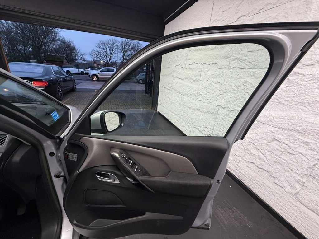 Used Citroen C4 Grand Picasso 2014 for sale - 77139649: Photo 23