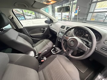 Used Volkswagen Polo 2011 for sale - 78256325: Photo