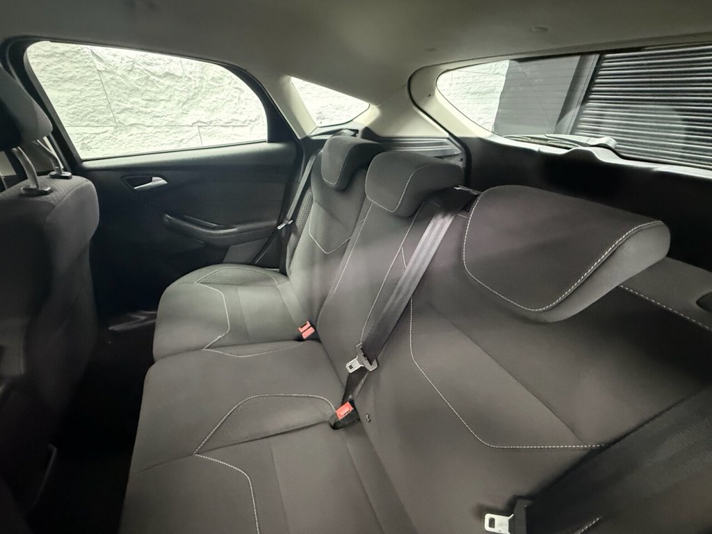Used Ford Focus 2015 for sale - 76986119: Photo 11