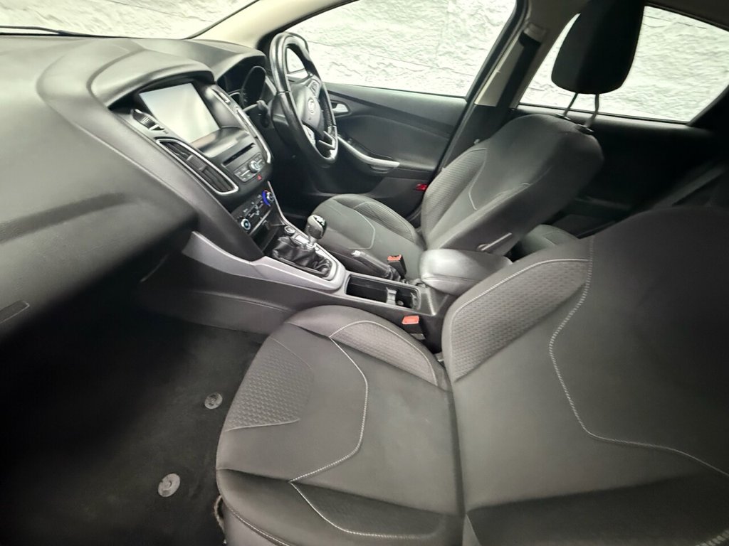 Used Ford Focus 2015 for sale - 76986119: Photo 13