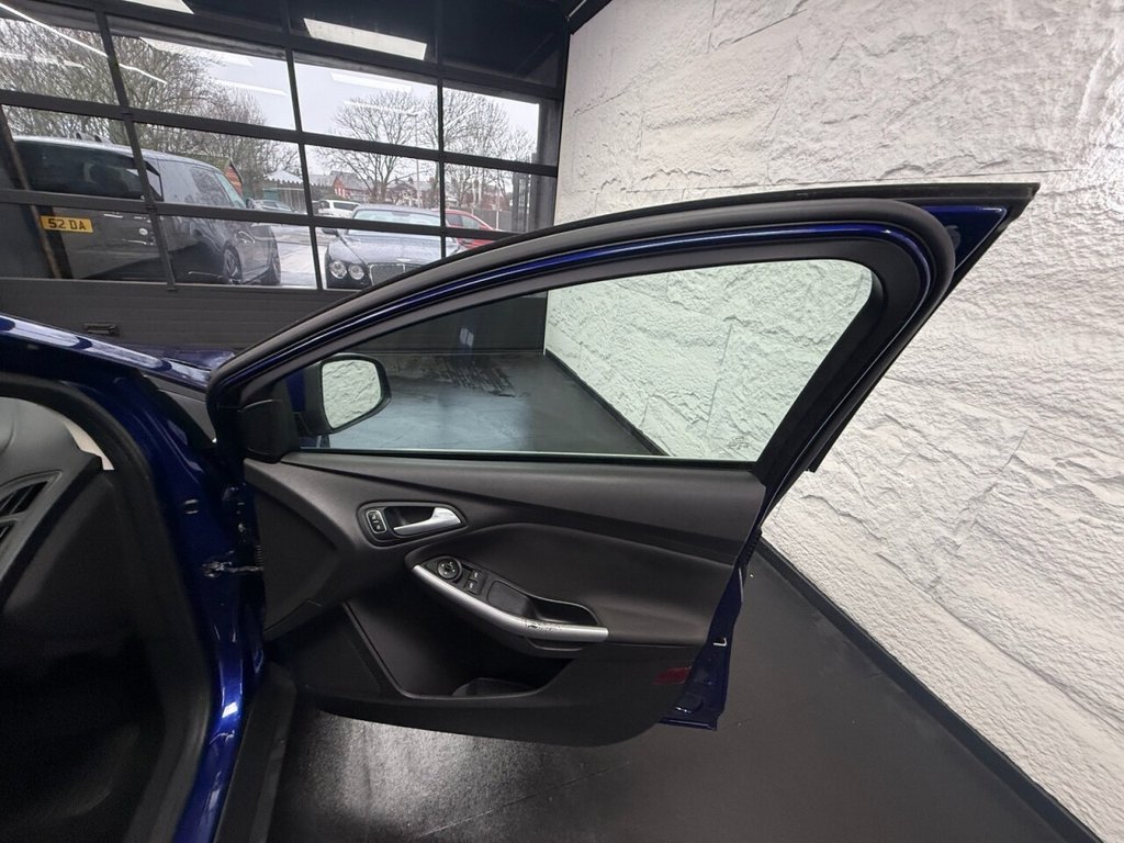 Used Ford Focus 2015 for sale - 76986119: Photo 27