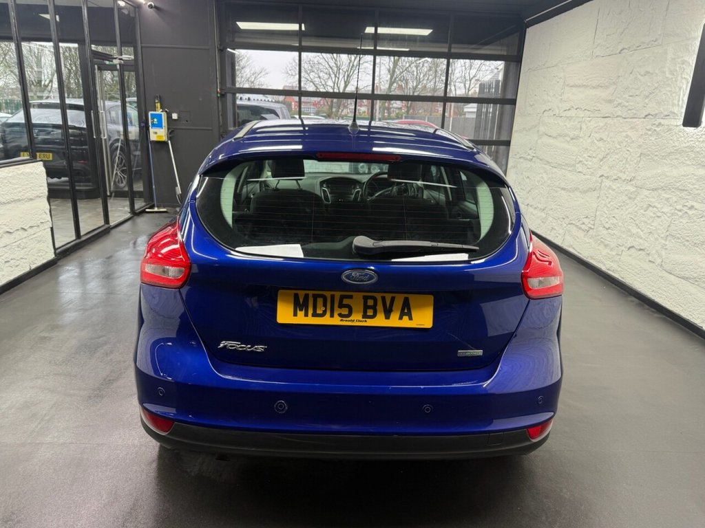 Used Ford Focus 2015 for sale - 76986119: Photo 4