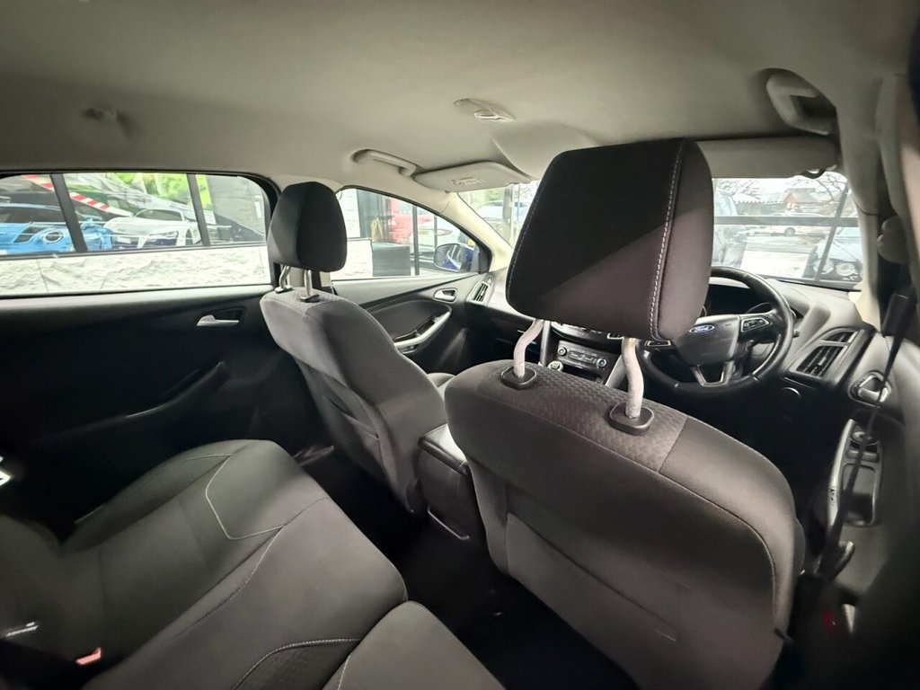Used Ford Focus 2015 for sale - 76986119: Photo 5