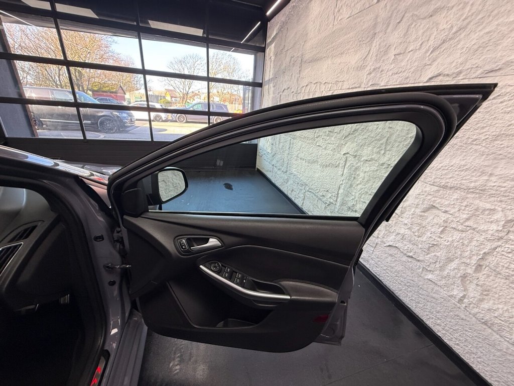 Used Ford Focus 2016 for sale - 77920116: Photo 22