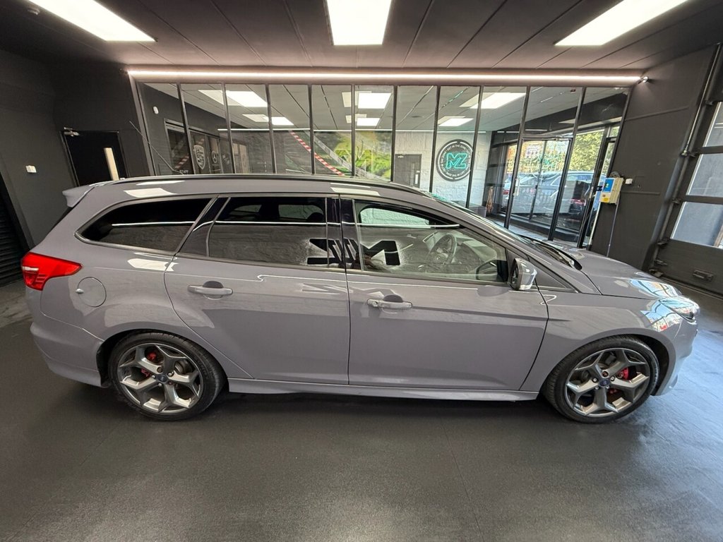 Used Ford Focus 2016 for sale - 77920116: Photo 6