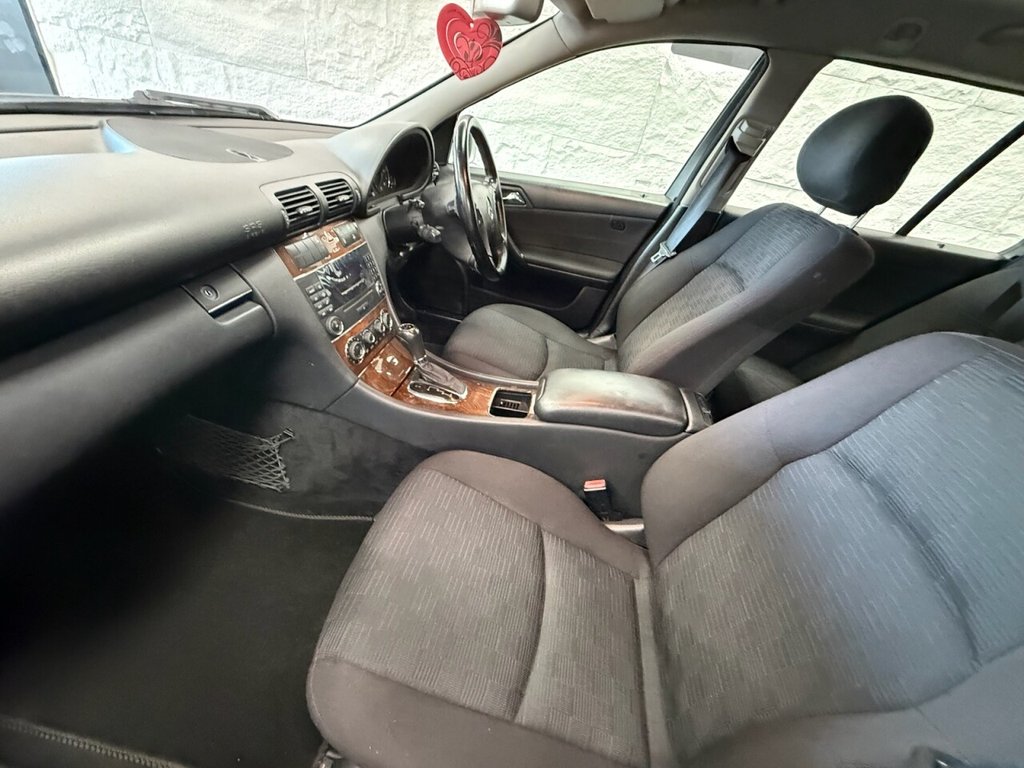 Used Mercedes-Benz C Class 2005 for sale - 77920176: Photo 11