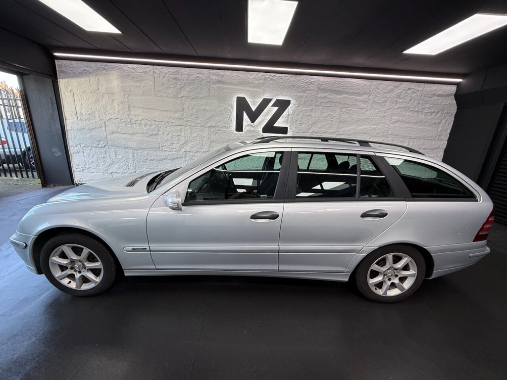 Used Mercedes-Benz C Class 2005 for sale - 77920176: Photo 14