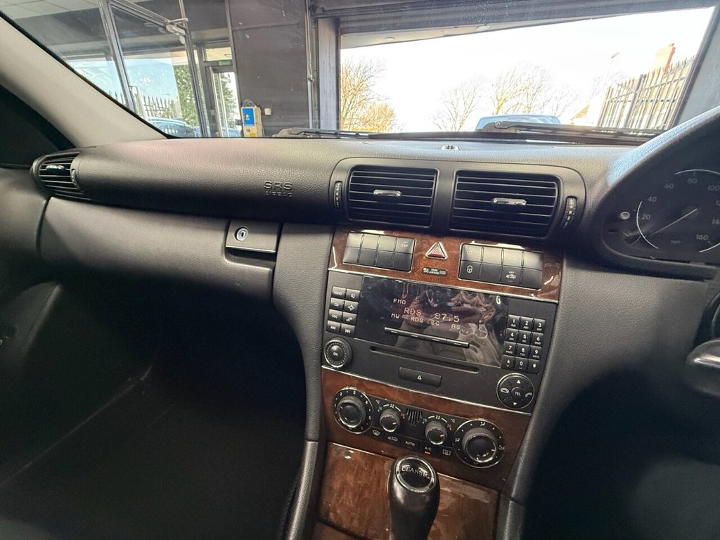 Used Mercedes-Benz C Class 2005 for sale - 77920176: Photo 20