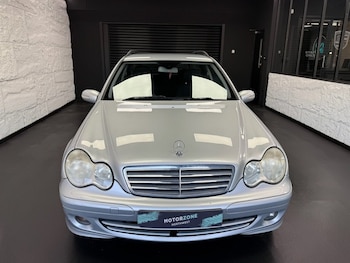 Used Mercedes-Benz C Class 2005 for sale - 77920176: Photo