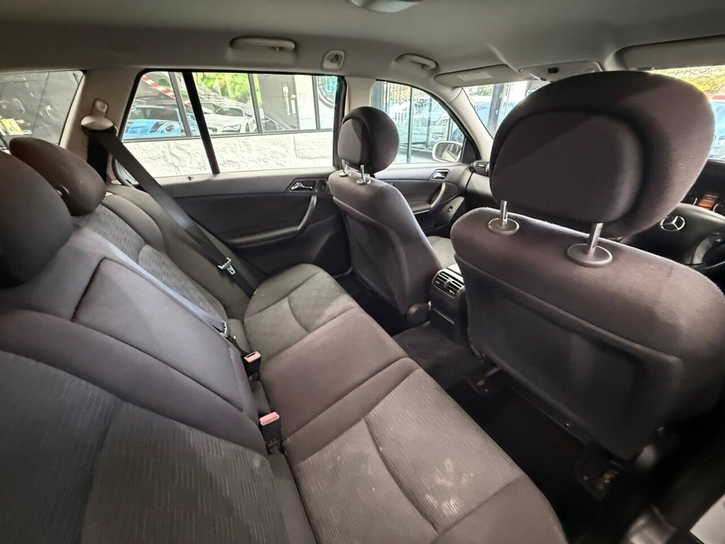 Used Mercedes-Benz C Class 2005 for sale - 77920176: Photo 9