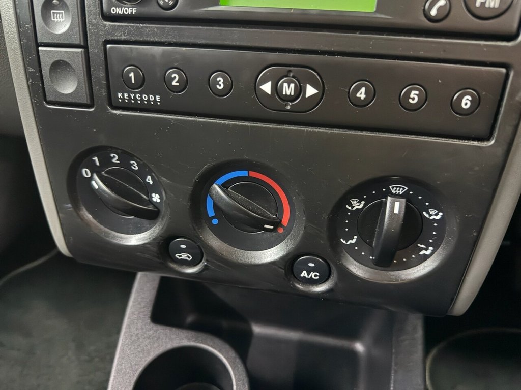 Used Ford Fusion 2003 for sale - 76069193: Photo 16