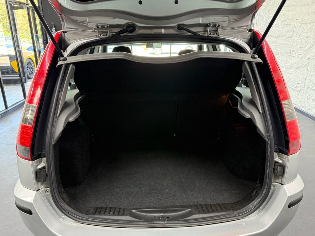 Used Ford Fusion 2003 for sale - 76069193: Photo 23