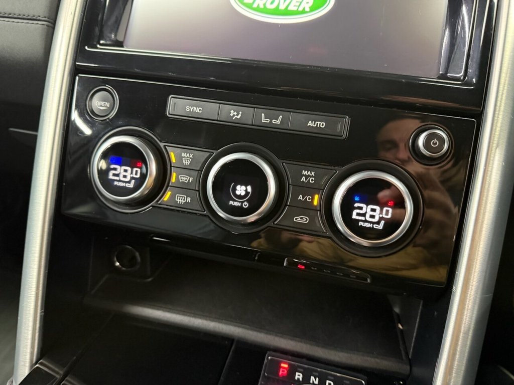 Used Land Rover Discovery 2017 for sale - 77200117: Photo 24