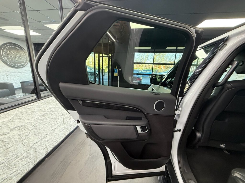 Used Land Rover Discovery 2017 for sale - 77200117: Photo 30