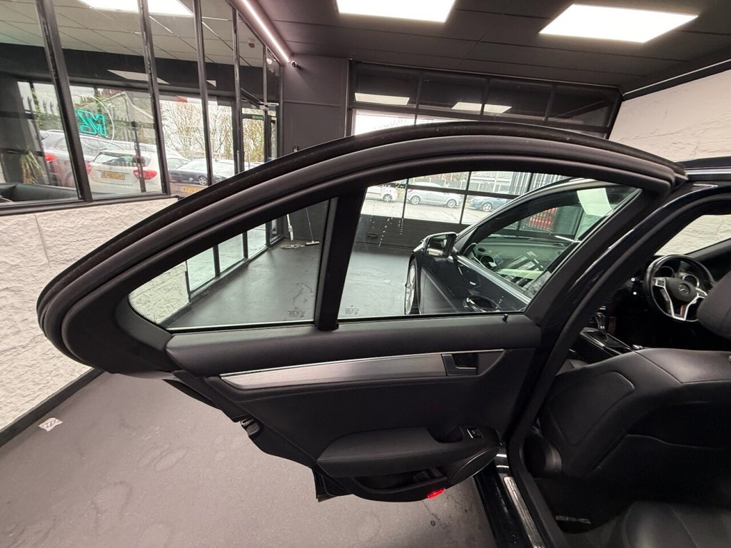 Used Mercedes-Benz C Class 2013 for sale - 76546594: Photo 30