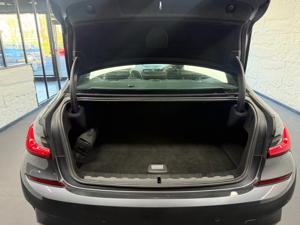 Used BMW 3 Series 2019 for sale - 76632119: Photo 30