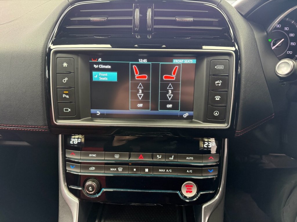 Used Jaguar XE 2015 for sale - 78082297: Photo 20