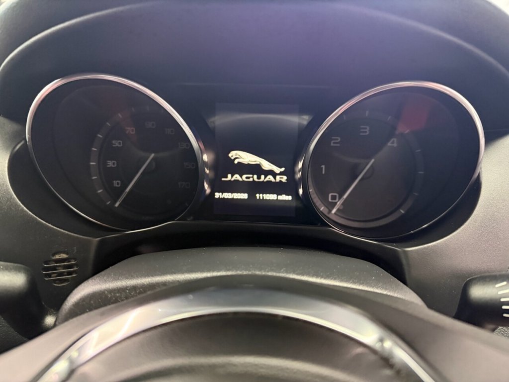 Used Jaguar XE 2015 for sale - 78082297: Photo 26