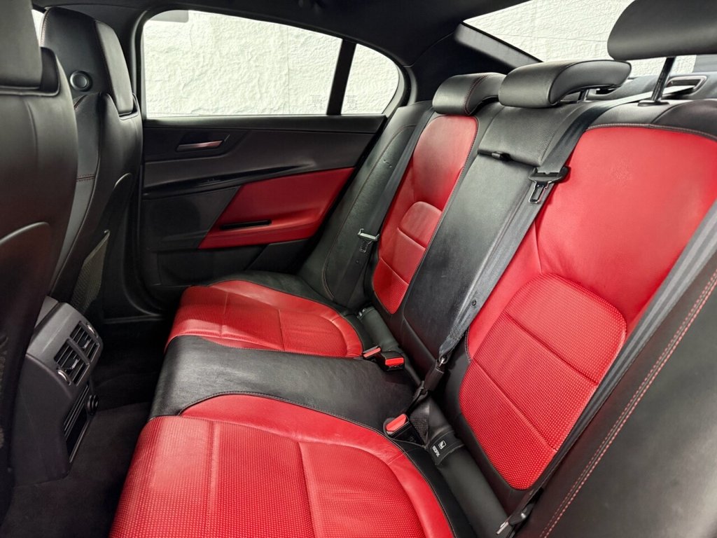 Used Jaguar XE 2015 for sale - 78082297: Photo 9