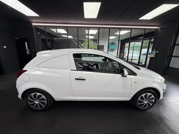Used Vauxhall Corsa 2015 for sale - 76210334: Photo 14
