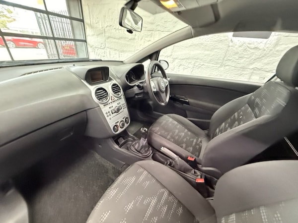 Used Vauxhall Corsa 2015 for sale - 76210334: Photo 18