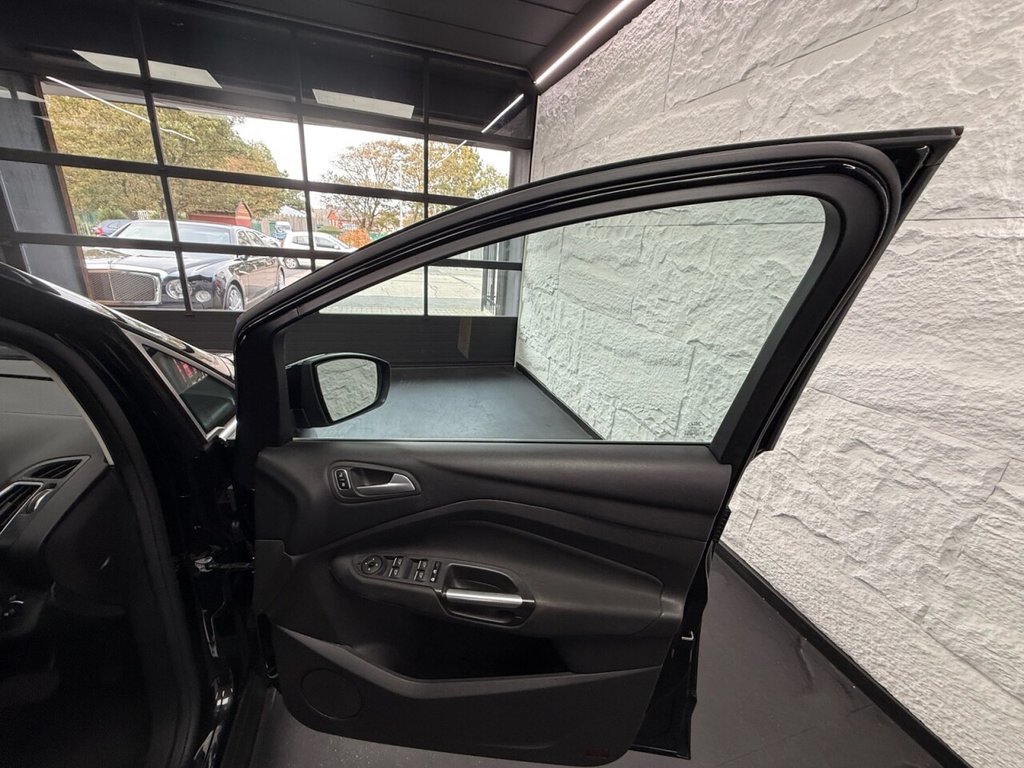 Used Ford Grand C-Max 2016 for sale - 76118748: Photo 25