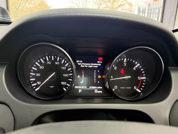 Used Land Rover Discovery Sport 2016 for sale - 76303540: Photo 29