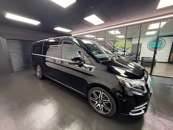 Used Mercedes-Benz V-Class 2019 for sale - 77171877: Photo