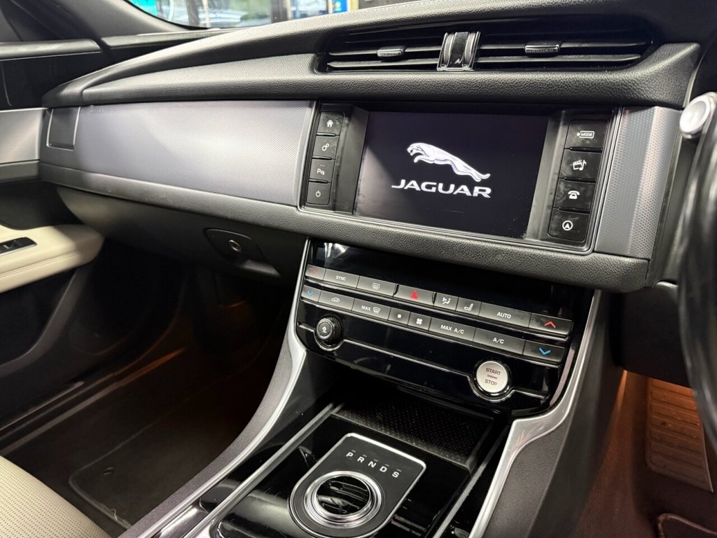 Used Jaguar XF 2017 for sale - 77608678: Photo 15