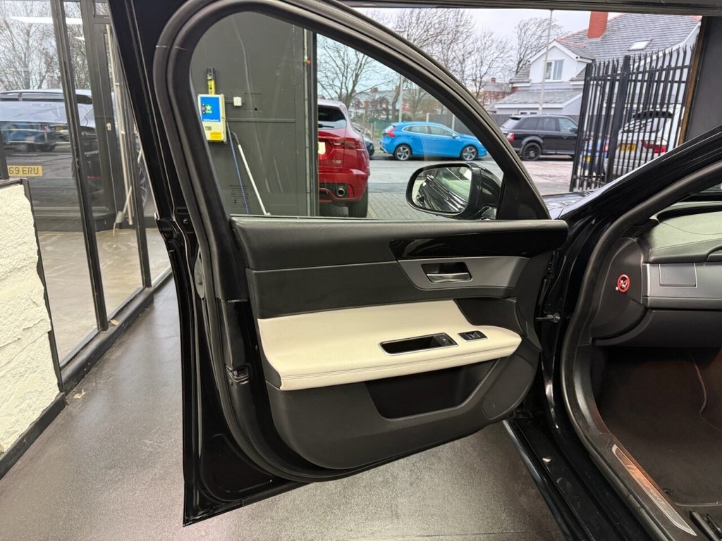 Used Jaguar XF 2017 for sale - 77608678: Photo 28