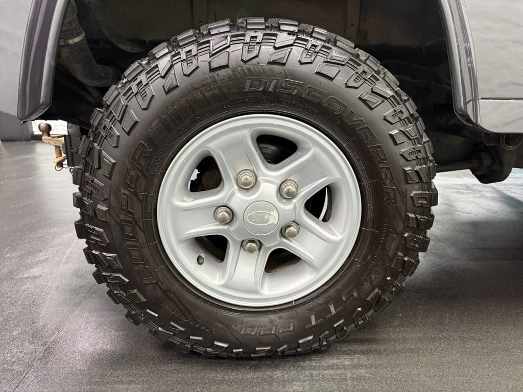 Used Land Rover Defender 2004 for sale - 76751415: Photo 21