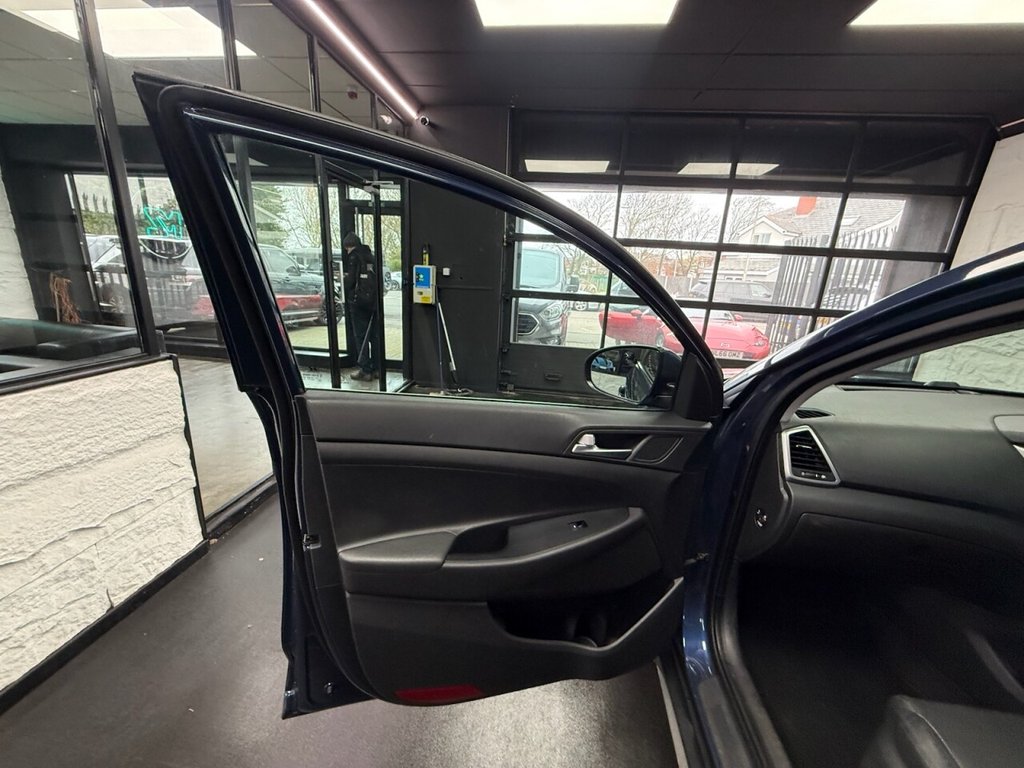 Used Hyundai TUCSON 2017 for sale - 77642305: Photo 28