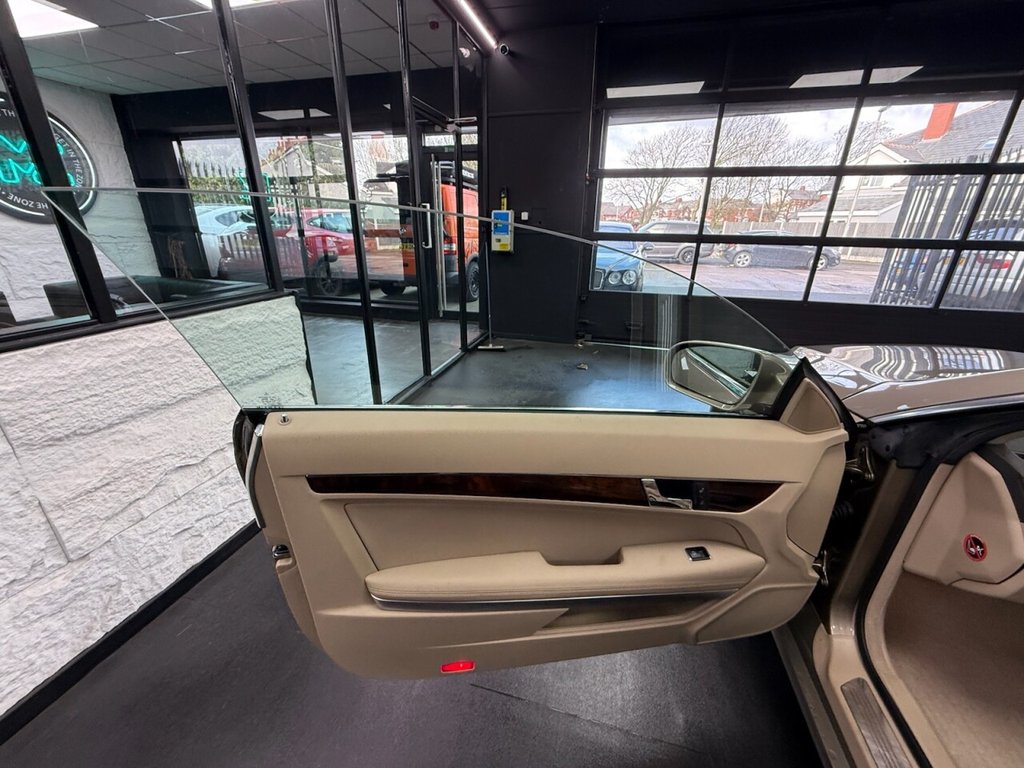 Used Mercedes-Benz E Class 2009 for sale - 77547352: Photo 15