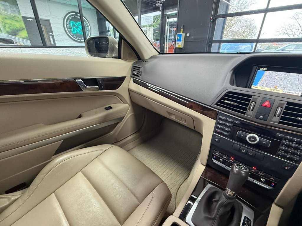 Used Mercedes-Benz E Class 2009 for sale - 77547352: Photo 2