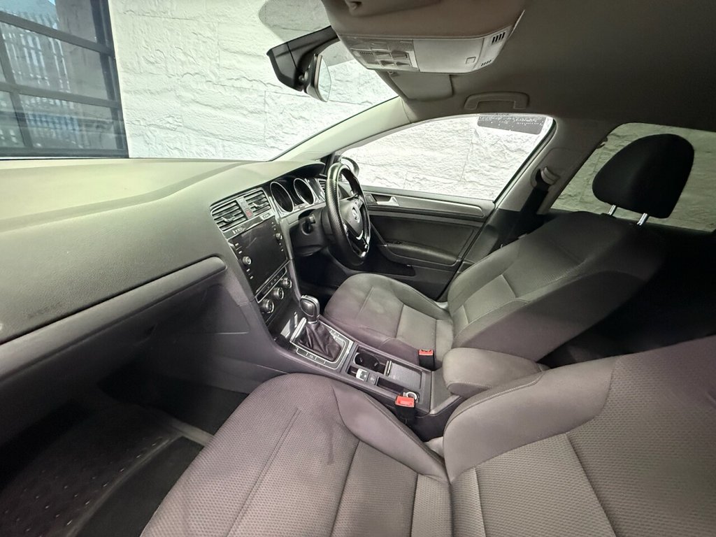 Used Volkswagen Golf 2019 for sale - 77369114: Photo 19
