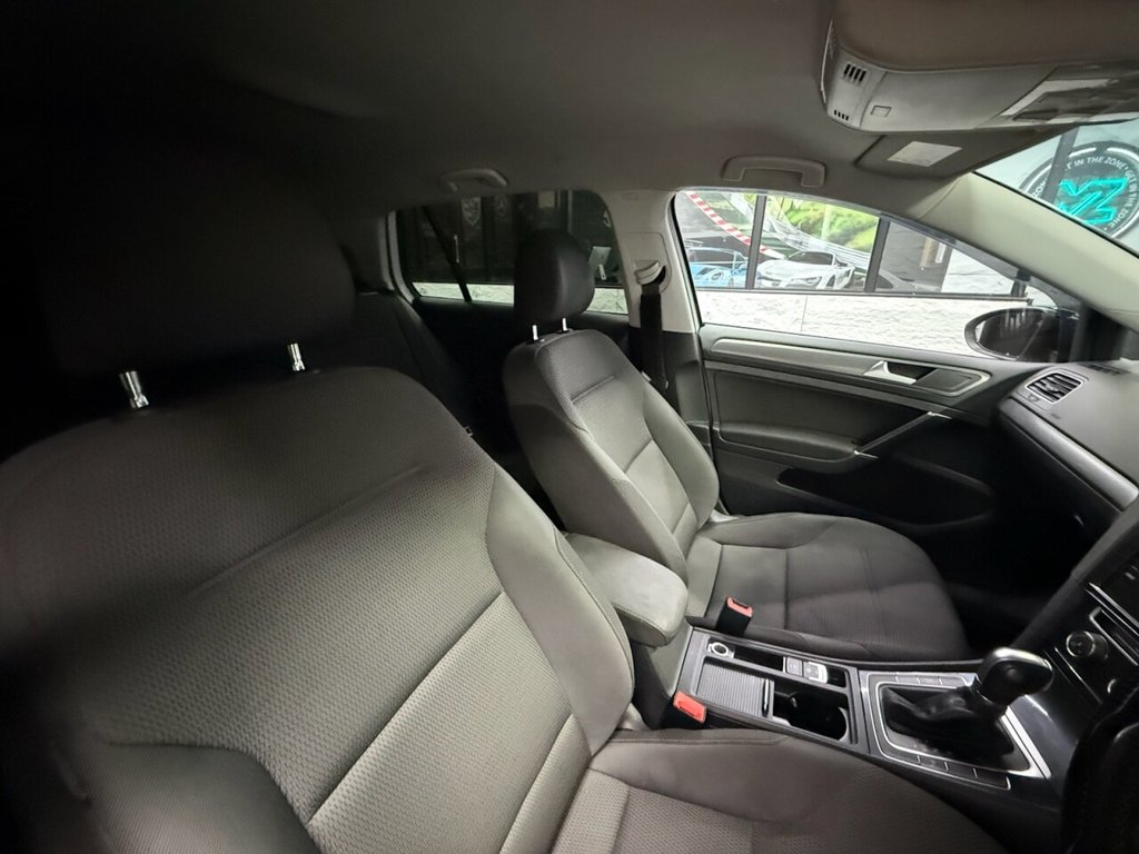Used Volkswagen Golf 2019 for sale - 77369114: Photo 3