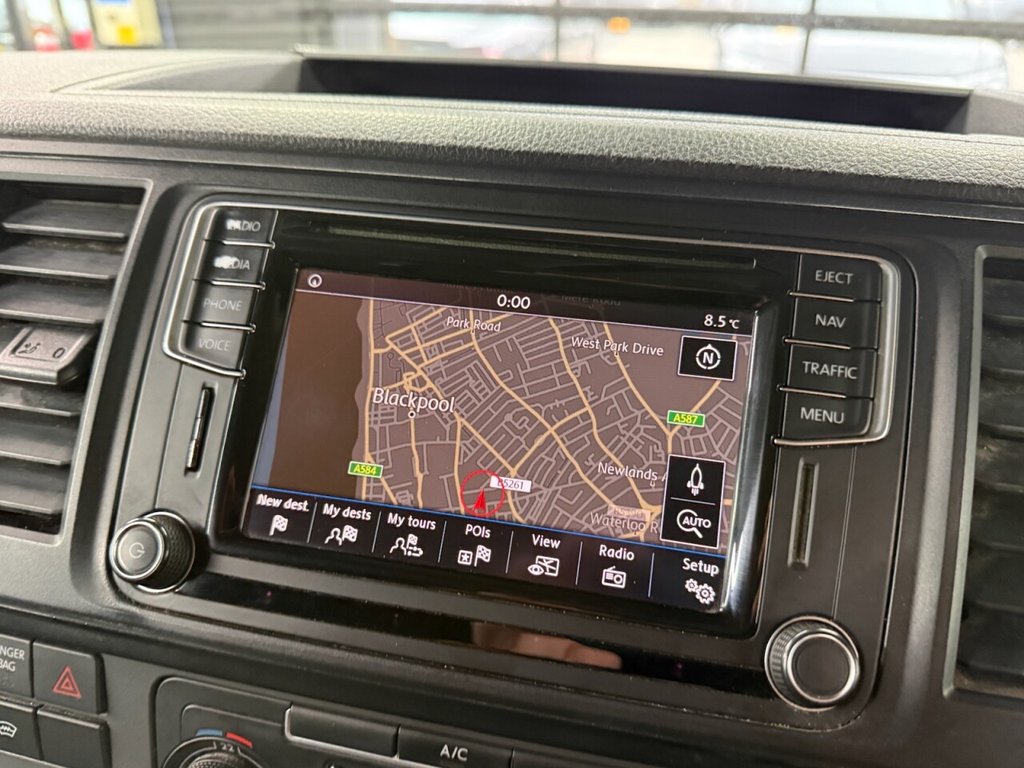 Used Volkswagen Transporter 2015 for sale - 77422322: Photo 14