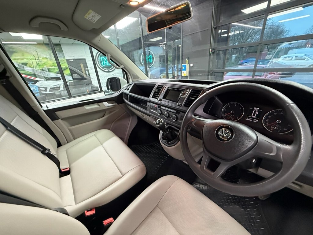 Used Volkswagen Transporter Shuttle 2017 for sale - 76698261: Photo 24