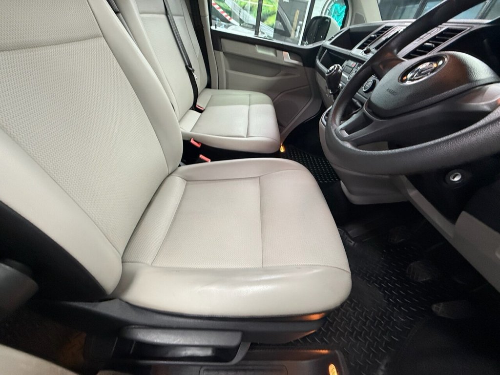 Used Volkswagen Transporter Shuttle 2017 for sale - 76698261: Photo 26
