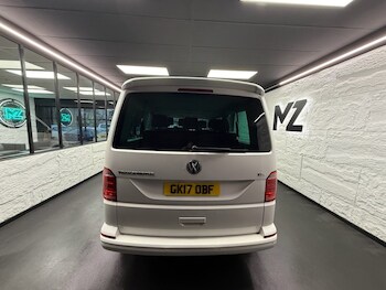 Used Volkswagen Transporter Shuttle 2017 for sale - 76698261: Photo